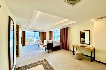 هتل Muong Thanh Luxury Buon Ma Thuot