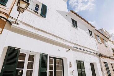 Petit Hotel 5 Fars