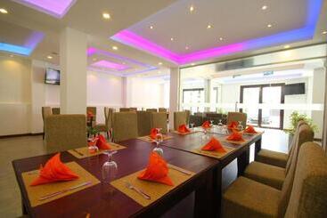 Saffron Hotel & Restaurant