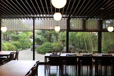 Takenoya Ryokan