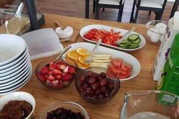 تختخواب و صبحانه Hafdals