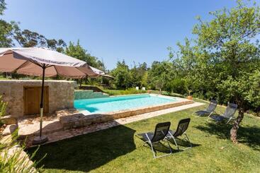 تختخواب و صبحانه Herdade Quinta Natura Turismo Rural