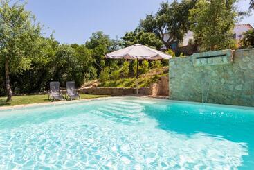 تختخواب و صبحانه Herdade Quinta Natura Turismo Rural
