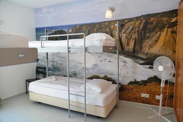 Hi Arrifana Destination Hostel