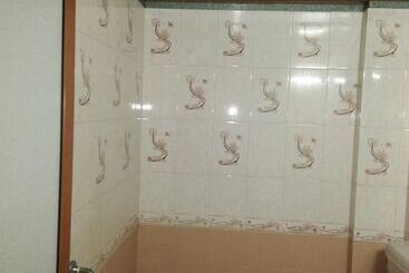 Hiriz Hotel Dollar