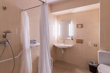 B&b Hotel Troyes Saint Parres Aux Tertres