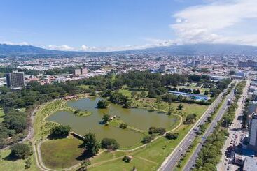 هتل Holiday Inn   San Jose La Sabana, An Ihg