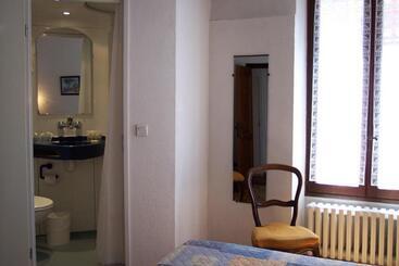 هتل Hôtel Central