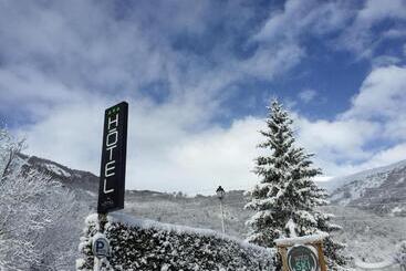 هتل Hôtel Neste De Jade