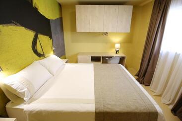 هتل Kai Boutique Studio & Rooms