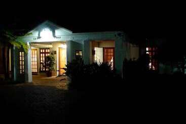 هتل Polokwane Place