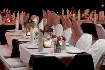 هتل Polokwane Place