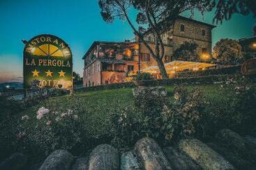 هتل Ristorante La Pergola