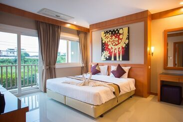هتل Romantic Khon Kaen