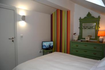 Lab Hostel Nazare