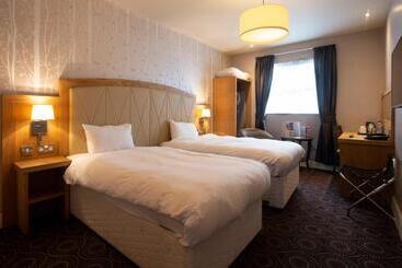 Sandford House Hotel Wetherspoon