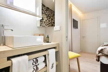 تختخواب و صبحانه Set Terres   La Villa De Llívia   Adults Only