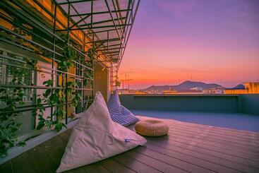 Chedi View Hostel