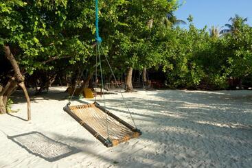 Embudu Village Resort