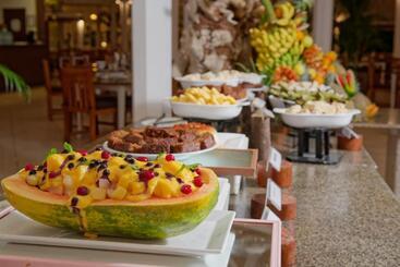 Embudu Village Resort