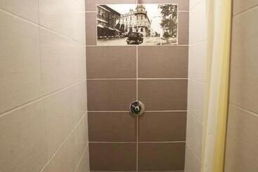 Hostel 1910