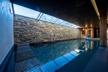 هتل Hôtel De Rougemont & Spa