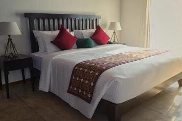 هتل Kings Pavilion Luxury