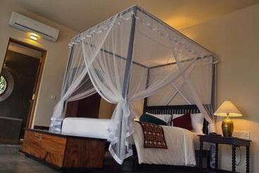 هتل Kings Pavilion Luxury