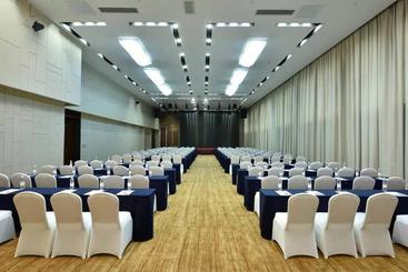 هتل Ramada Wuhan Jianghan
