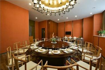 هتل Ramada Wuhan Jianghan