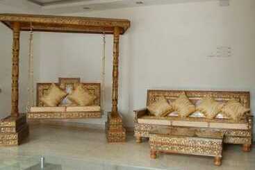 هتل Rohini International