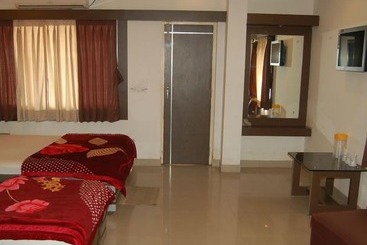 هتل Rohini International