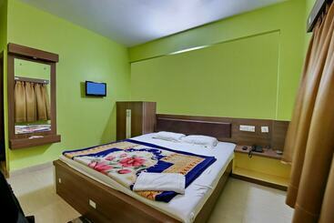 هتل Rohini International