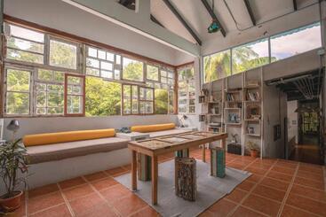 هتل Selina Santa Teresa North   Hostel