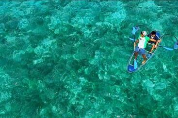 استراحتگاه Pescadores Suites Moalboal