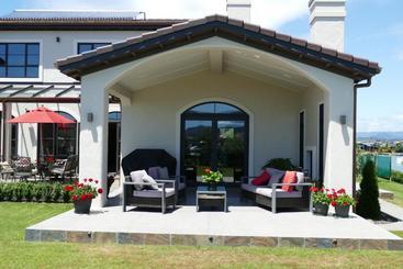 تختخواب و صبحانه Casa Aquila