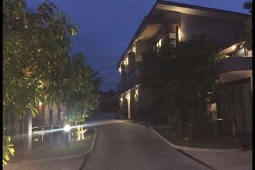 هتل Nutchana Hill Boutique