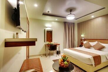 هتل Unima Grand