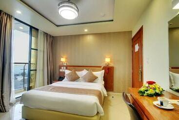 هتل Unima Grand