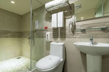 Xinshehotel   Chungli