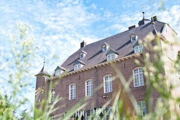 تختخواب و صبحانه Kasteel Aldenghoor