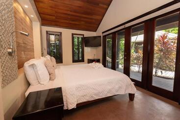 تختخواب و صبحانه Pur Boutique Cabanas, Adults Only