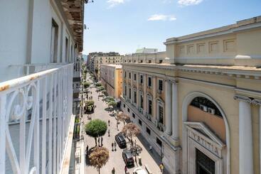 تختخواب و صبحانه Residenza Eleonora