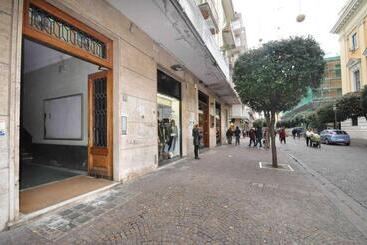 تختخواب و صبحانه Residenza Eleonora
