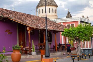 هتل La Calzada