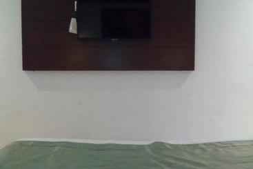هتل Lalitha Inn