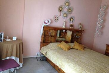 هتل Mansion Samzara Hosteleria