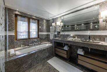 호텔 Ultima Gstaad Residences