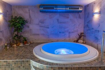 هتل &wellness Knížecí Rybník