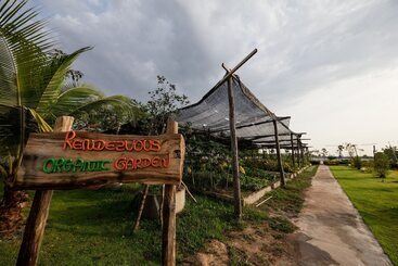 استراحتگاه Angkor Rendezvous
